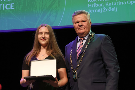 ZLATE PETICE 88 FOTO LJUBO VUKELIČ